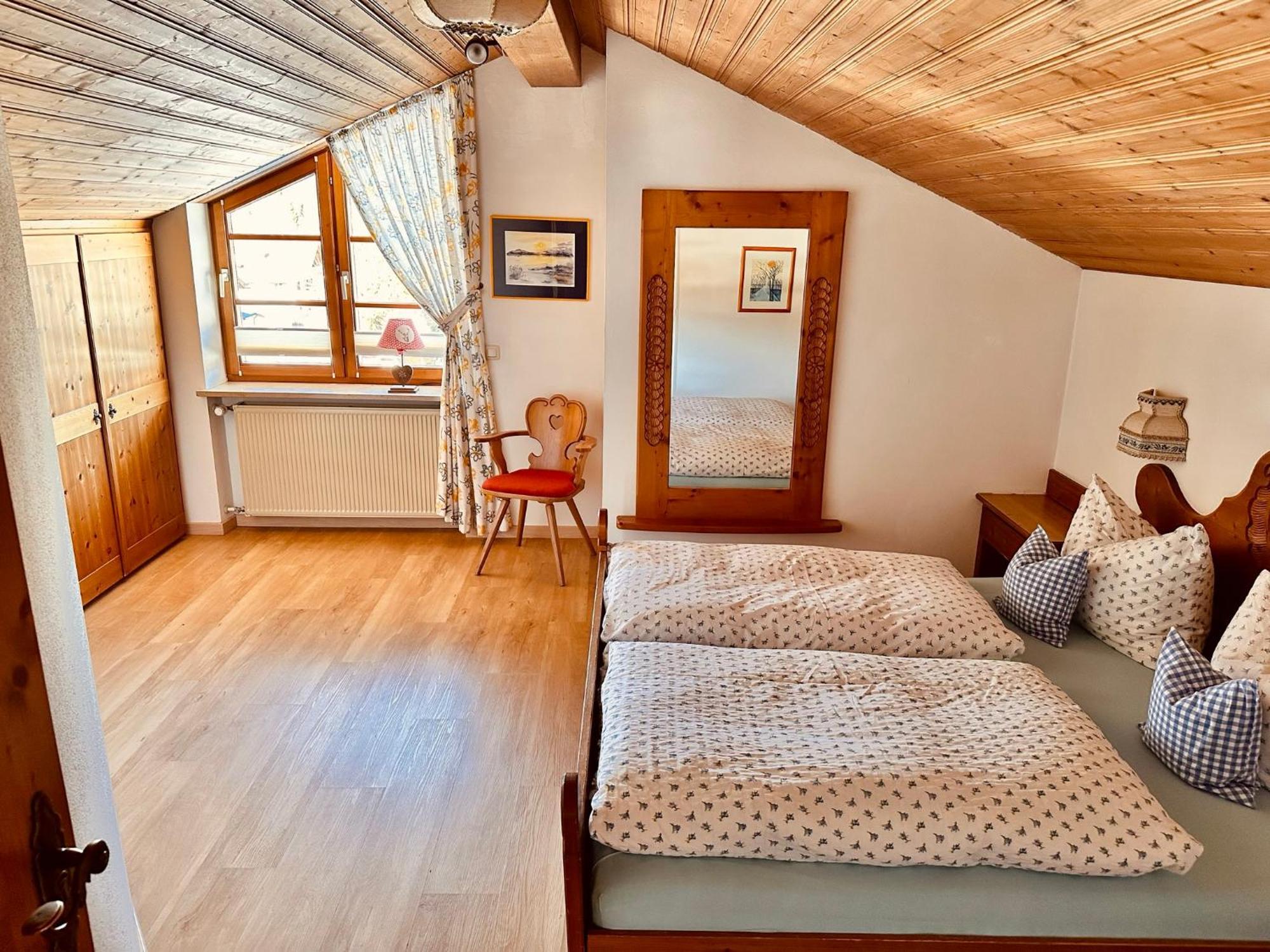 Ferienwohnungen Arnika Krün Buitenkant foto